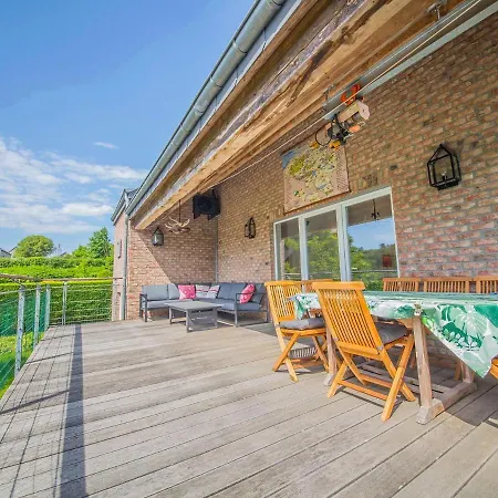 With A Terrace In Warisy 펜션 *